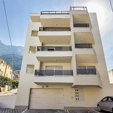 Apartman In With Wifi Makarska
